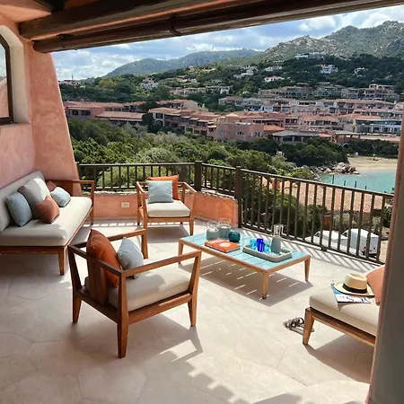 Luxury Waterfront Penthouse In شقة *